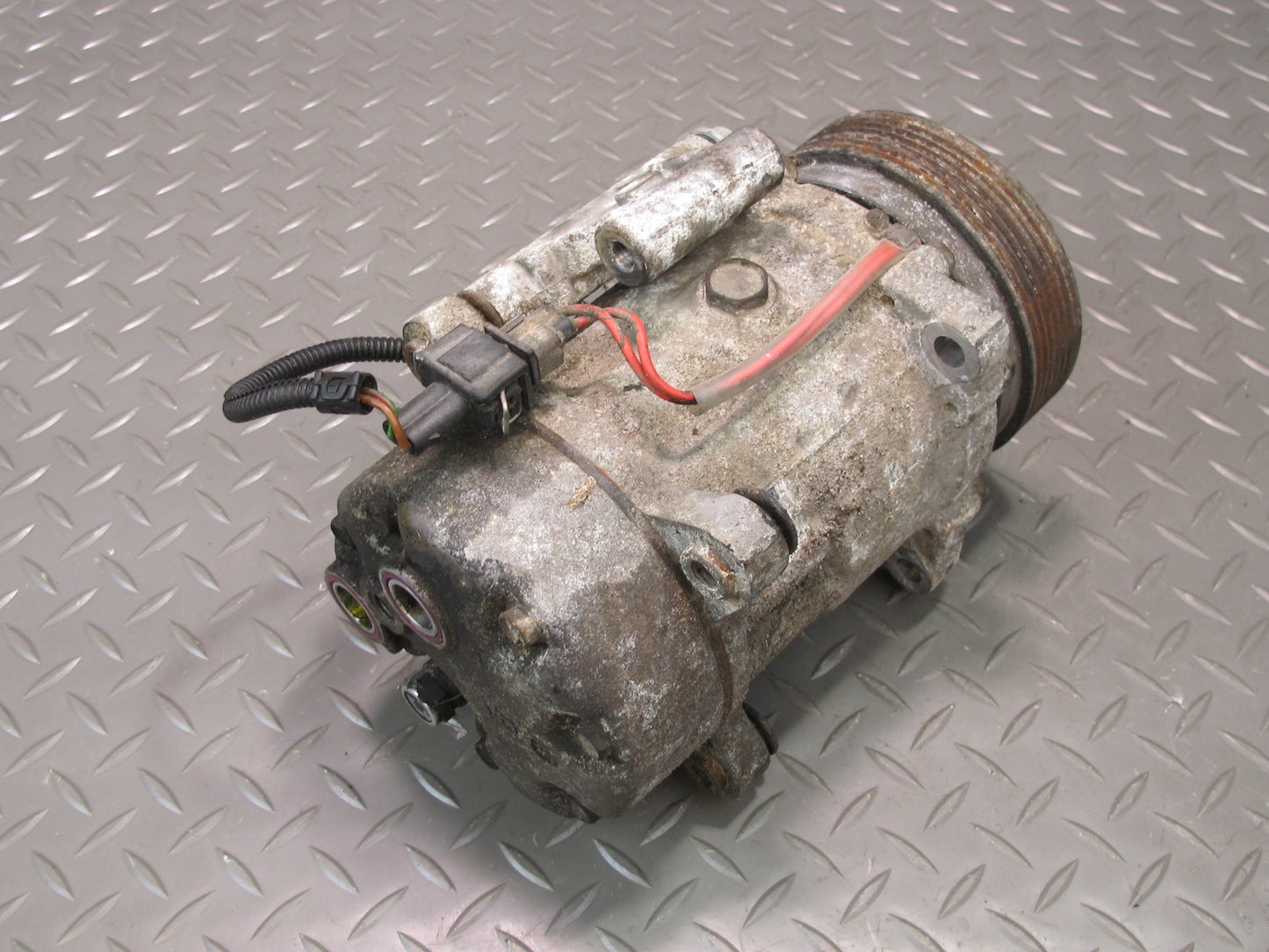 99-03 VW Eurovan T4 2.8L A/C Air Condition Compressor 7D0820805A OEM