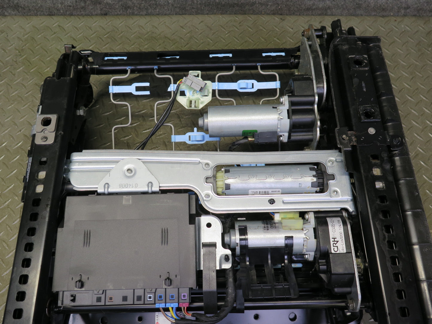 07-13 BMW E93 335i Convert Front Right Sport Seat Lower Frame Track Rail 64K OEM