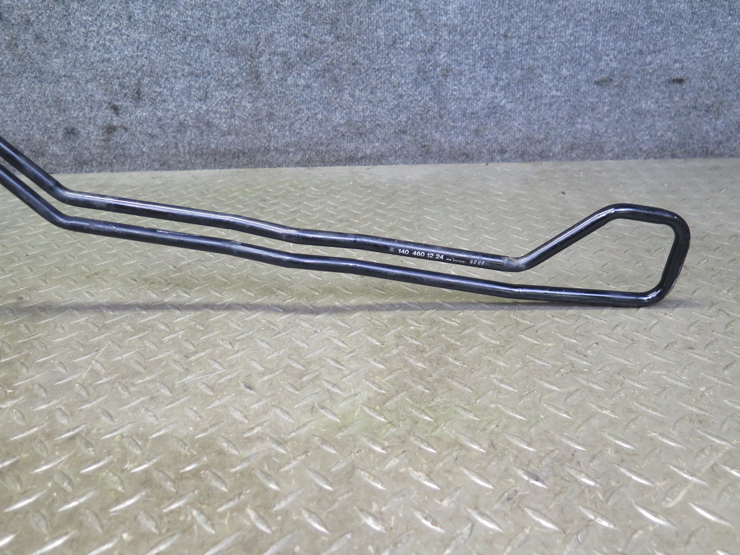 96-99 Mercedes W140 C140 CL600 Power Steering Oil Cooler Cooling Line 1404601224