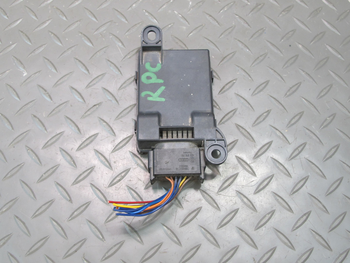 2011-2014 Porsche Cayenne 958 TPMS Tire Pressure Monitor Control Module