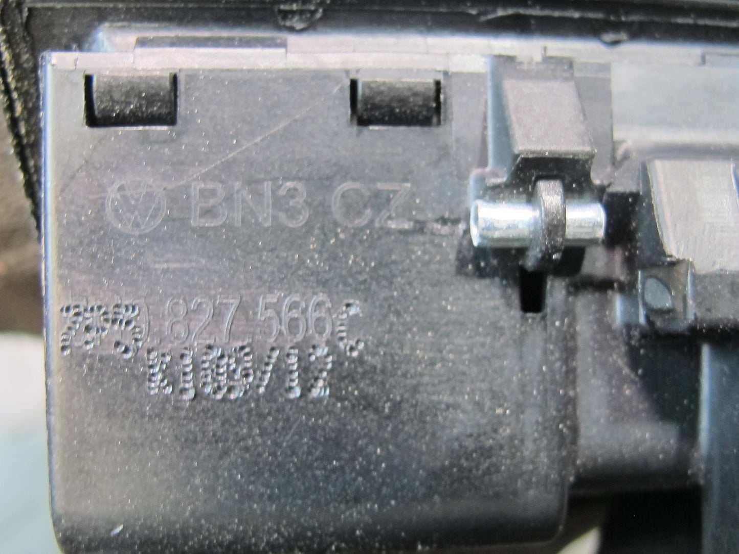 2011-2014 Porsche Cayenne 958 Rear Trunk Hatch Release Handle  Switch W/ Camera