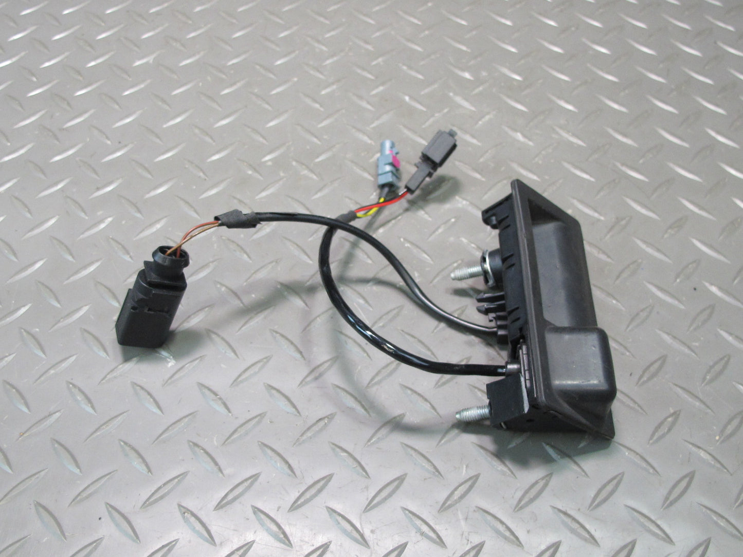 2011-2014 Porsche Cayenne 958 Rear Trunk Hatch Release Handle  Switch W/ Camera