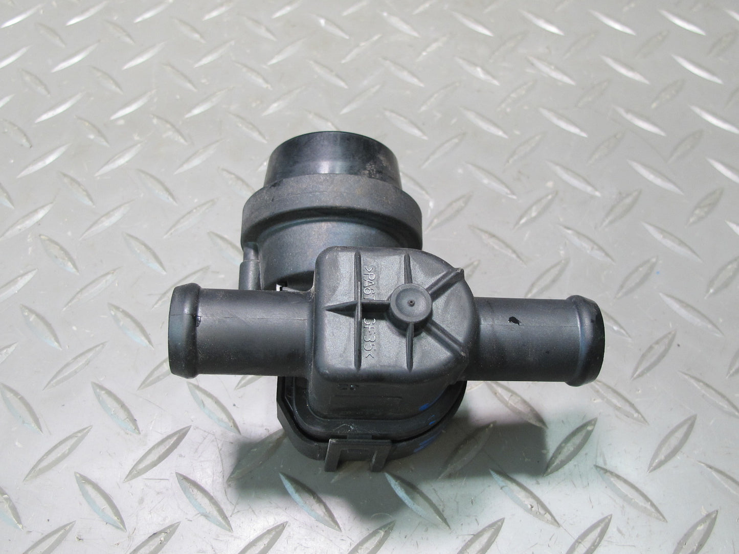 2011-2014 Porsche Cayenne 958 4.8L Hvac Heater Core Control Valve