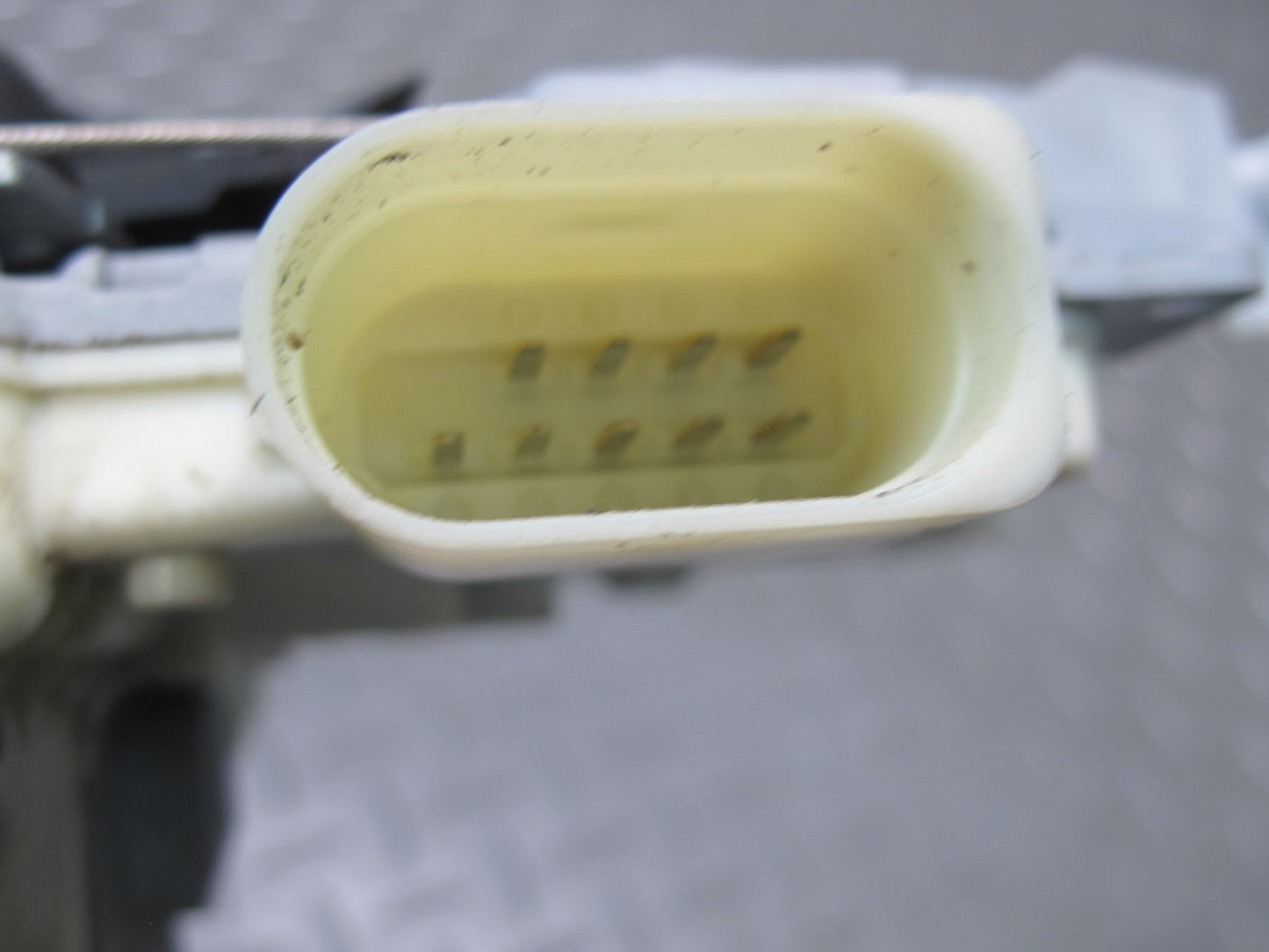 2011-2018 Porsche Cayenne 958 Front Left Driver Side Door Latch Lock Actuator