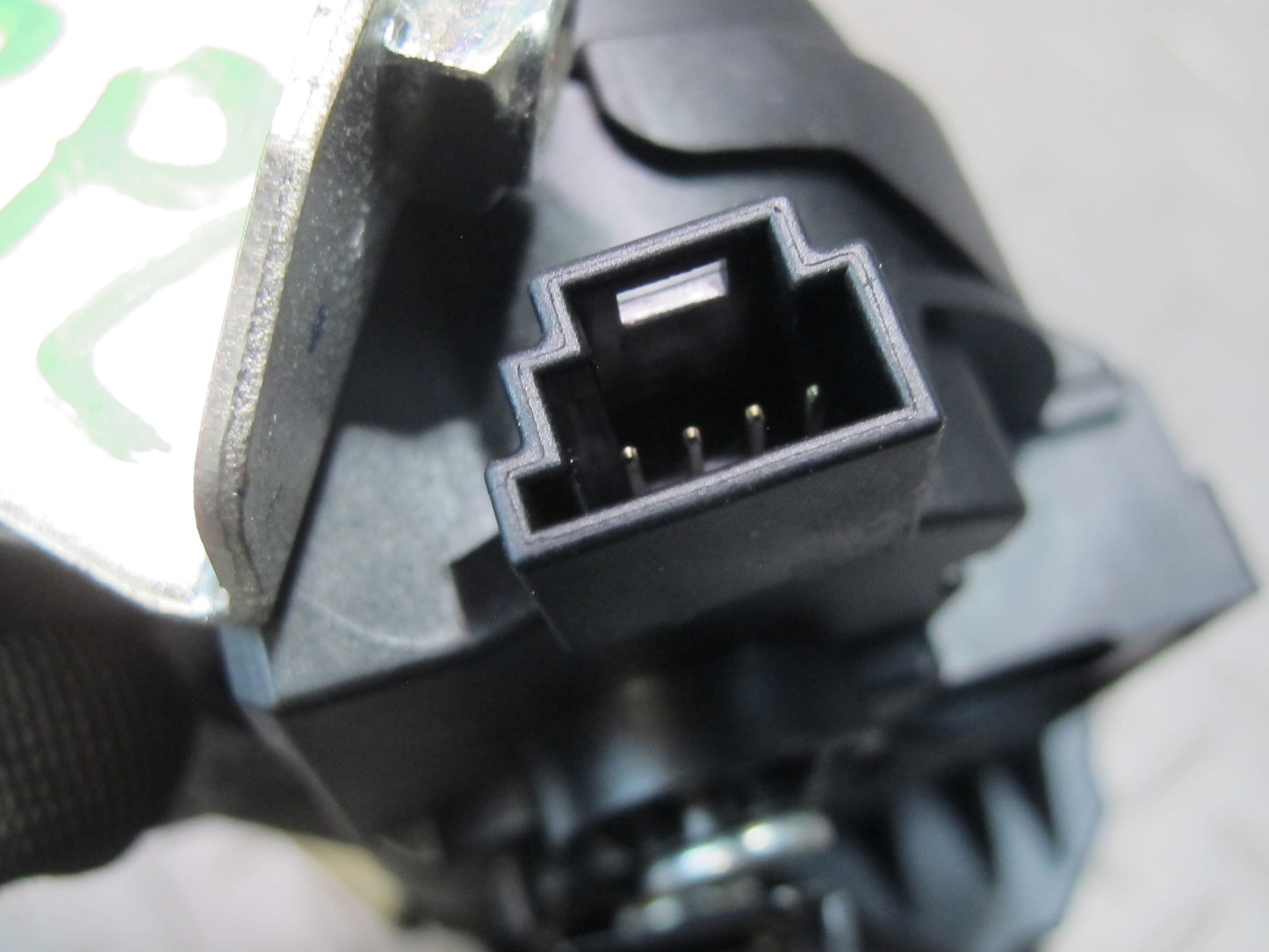 2011-2018 Porsche Cayenne 958 Rear Trunk Lid Hatch Lock Latch Actuator