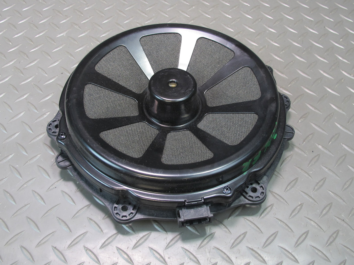 11-18 Porsche Cayenne 958 Front Left & Right Side Door Audio Speaker Bose Set