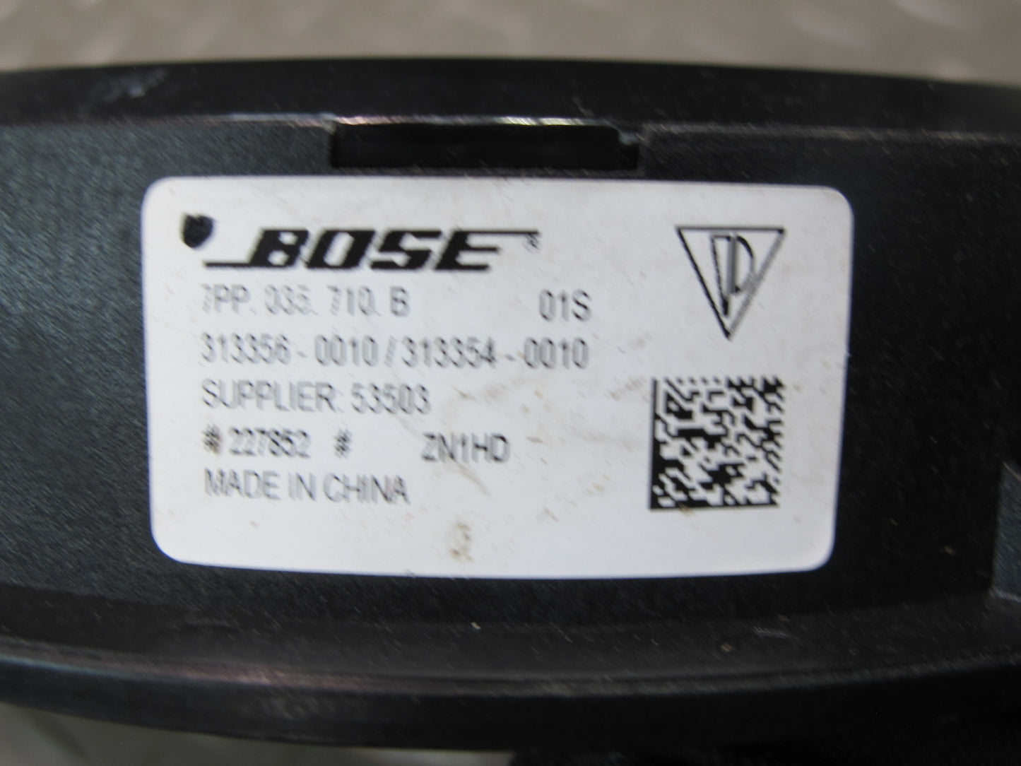 11-18 Porsche Cayenne 958 Rear Left & Right Side Door Audio Speaker Bose Set