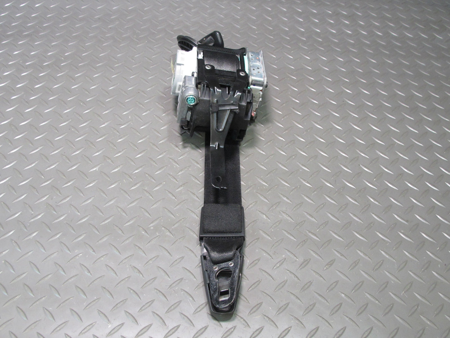 11-18 PORSCHE CAYENNE FRONT LEFT DRIVER SIDE SEATBELT RETRACTOR OEM