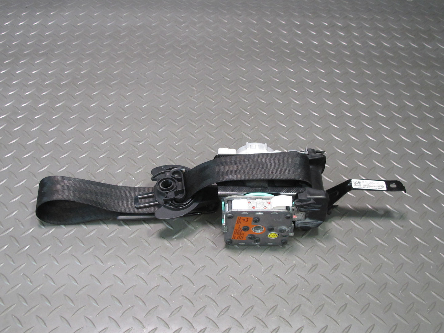11-18 PORSCHE CAYENNE FRONT LEFT DRIVER SIDE SEATBELT RETRACTOR OEM