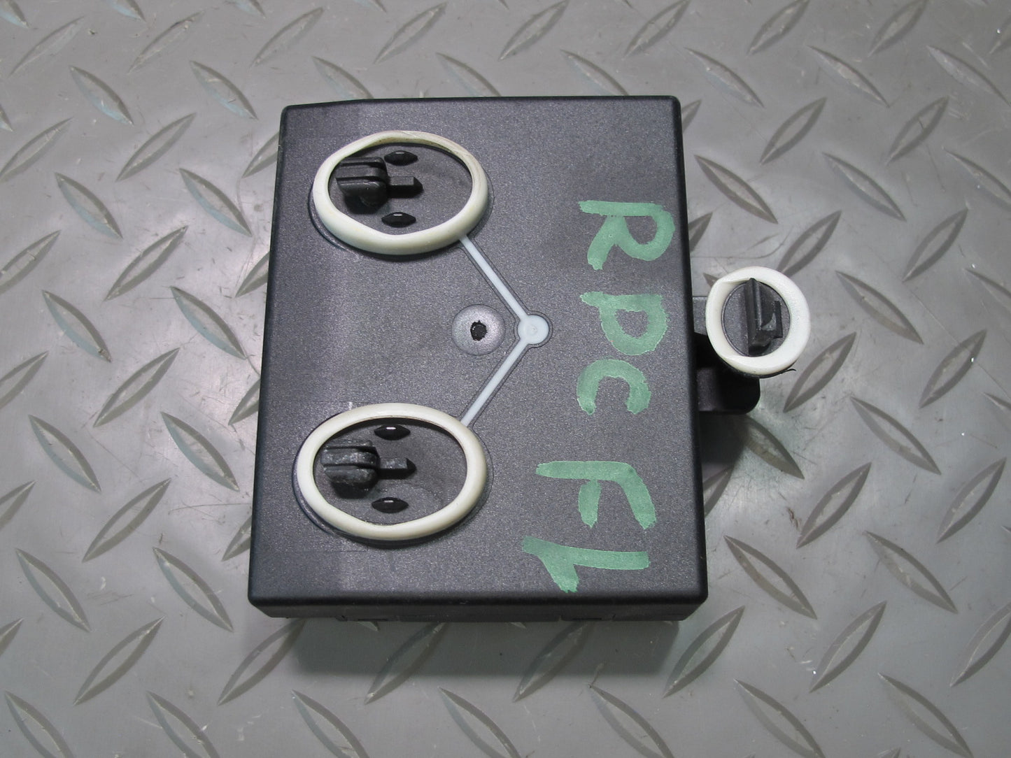 2011-2014 Porsche Cayenne 958 Front Left Side Door Control Module Unit