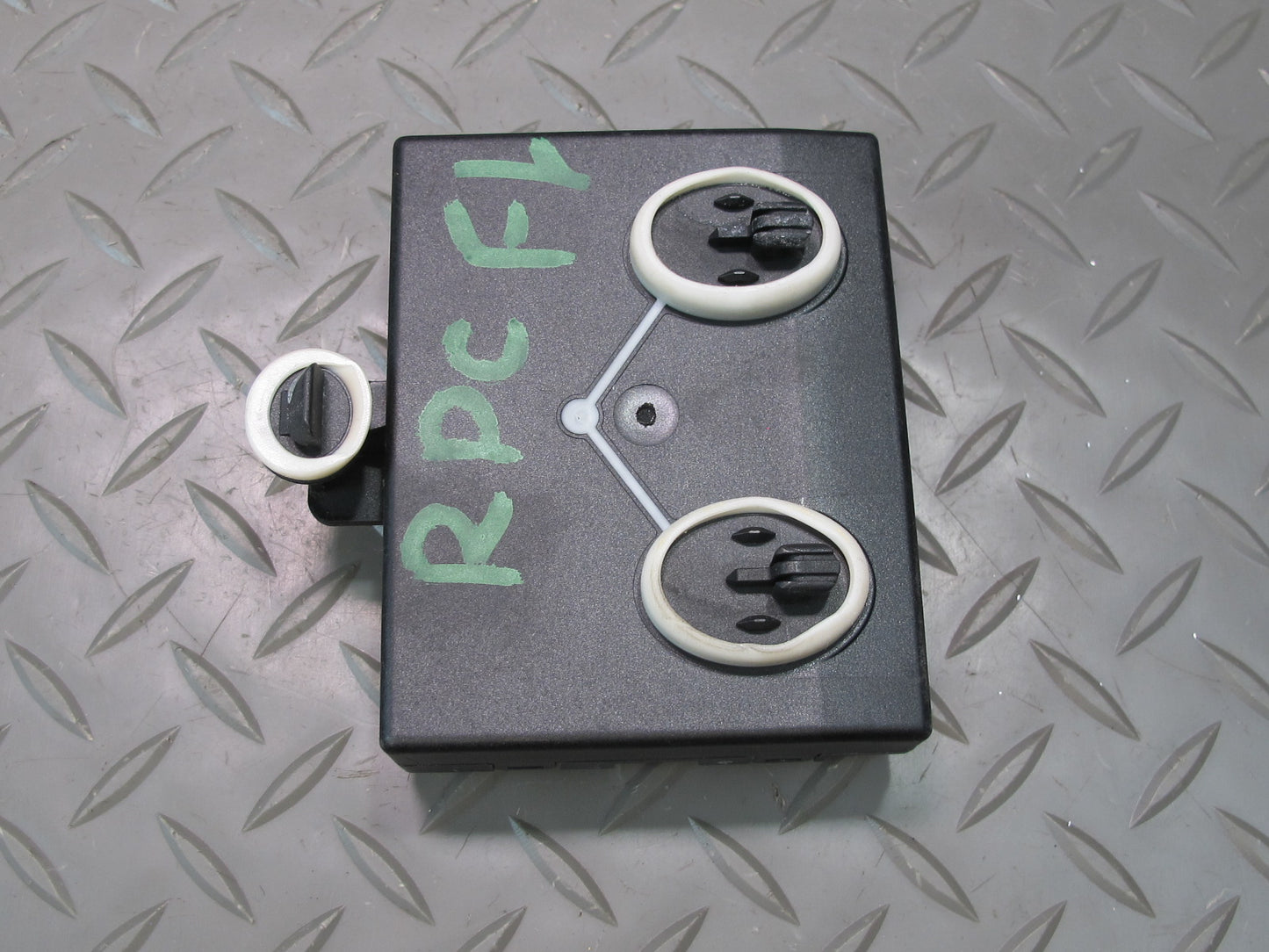 2011-2014 Porsche Cayenne 958 Front Left Side Door Control Module Unit