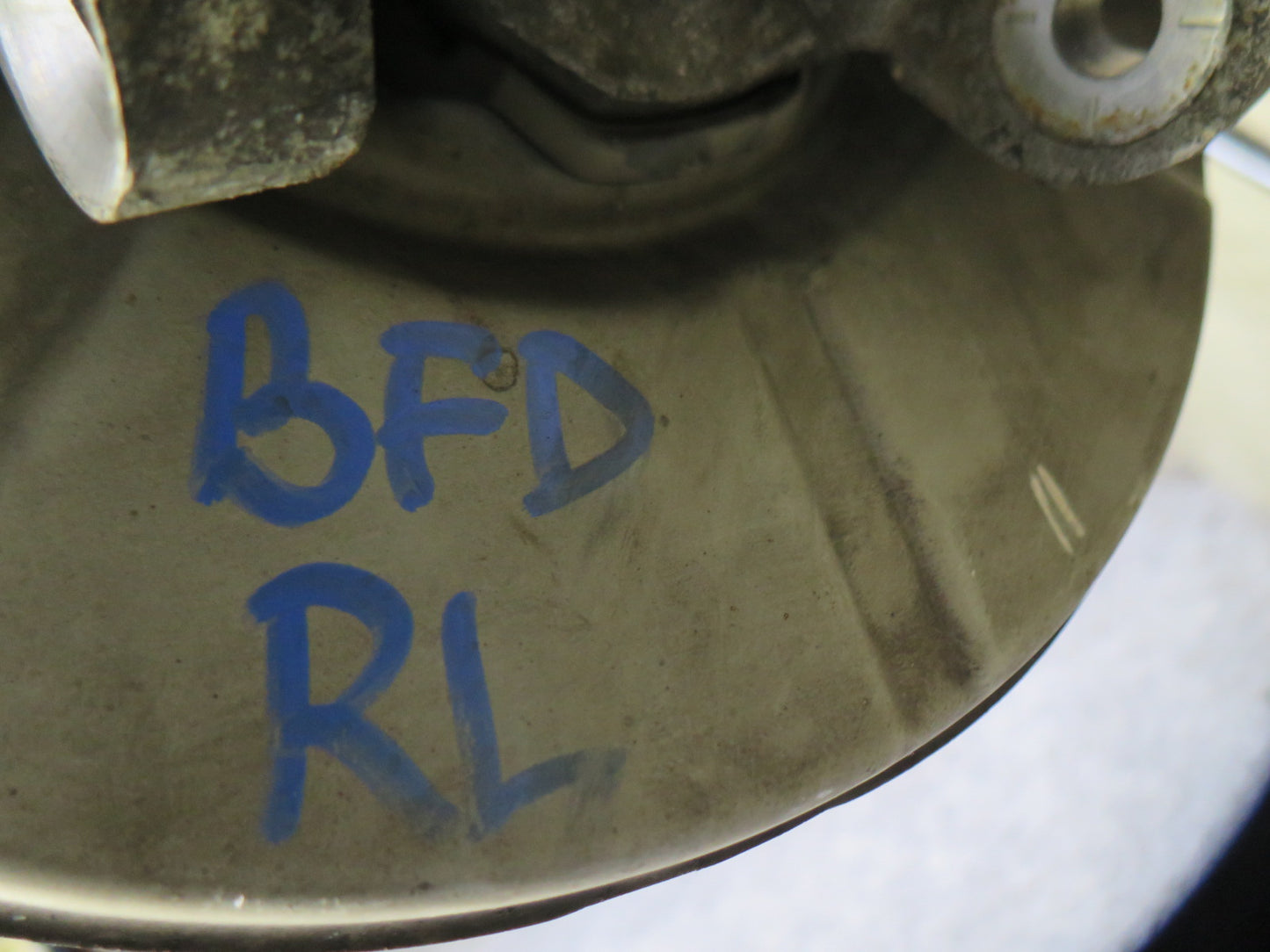 2006 BMW E60 M5 Rear Left Spindle Knuckle Wheel Hub Bearing 55K Miles