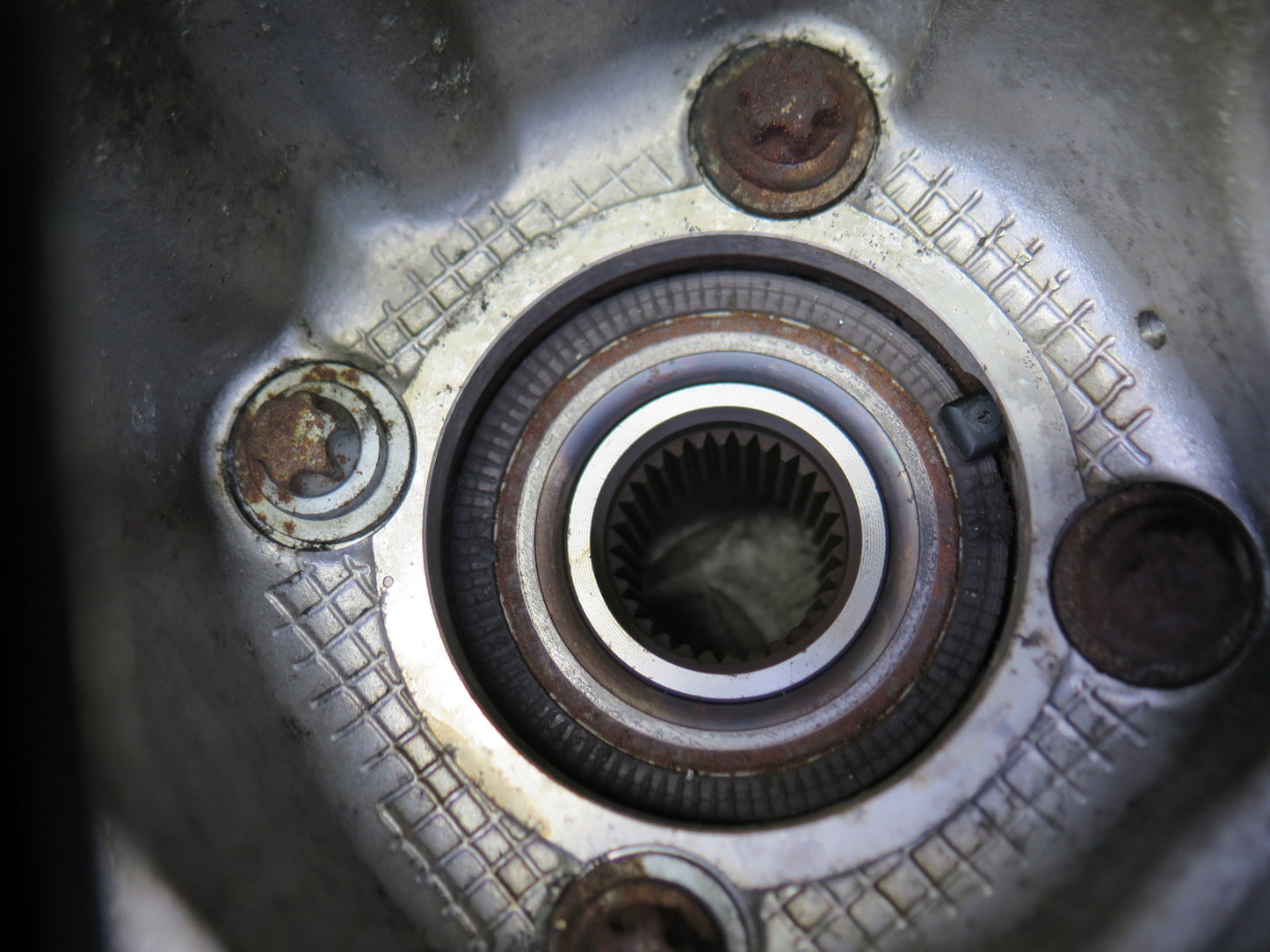 2006 BMW E60 M5 Rear Left Spindle Knuckle Wheel Hub Bearing 55K Miles