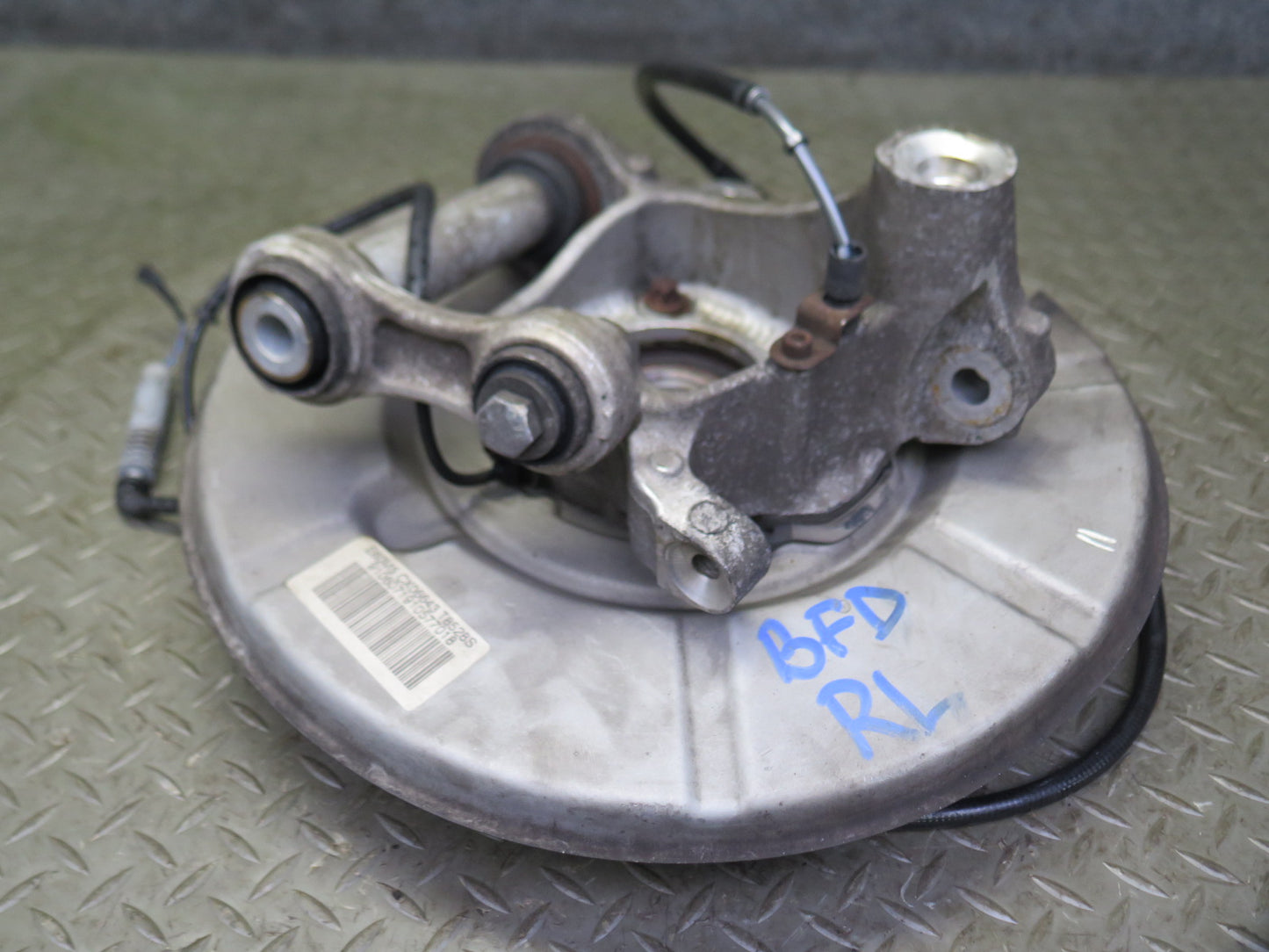 2006 BMW E60 M5 Rear Left Spindle Knuckle Wheel Hub Bearing 55K Miles