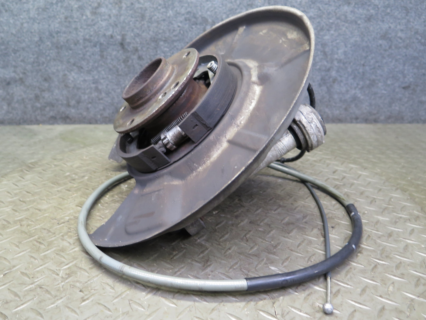 2006 BMW E60 M5 Rear Right Spindle Knuckle Wheel Hub Bearing 55K Miles