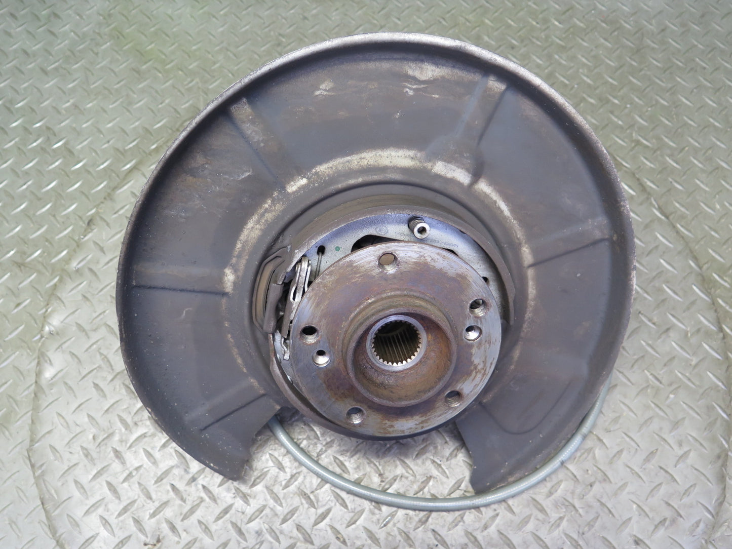 2006 BMW E60 M5 Rear Right Spindle Knuckle Wheel Hub Bearing 55K Miles