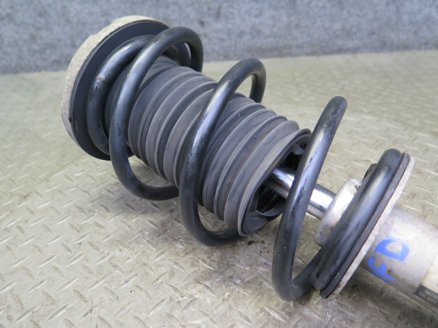 2006-2010 BMW E60 M5 Front Right Suspension Strut Shock Absorber 55K 2283126