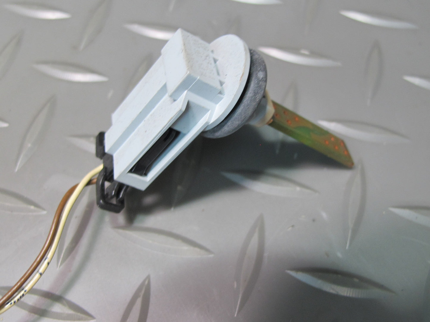 2011-2018 Porsche Cayenne 958 A/C Hvac Heater Flap Motor Actuator W/ Wire