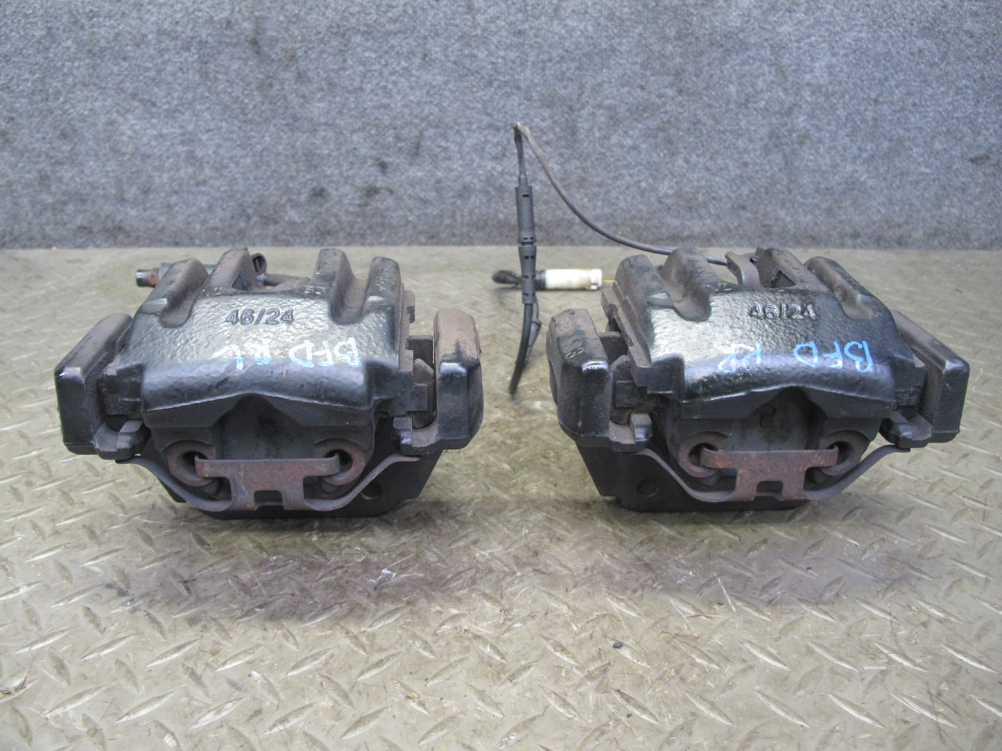 2006-2010 BMW E60 M5 Rear Left & Right Brake Caliper Set of 2