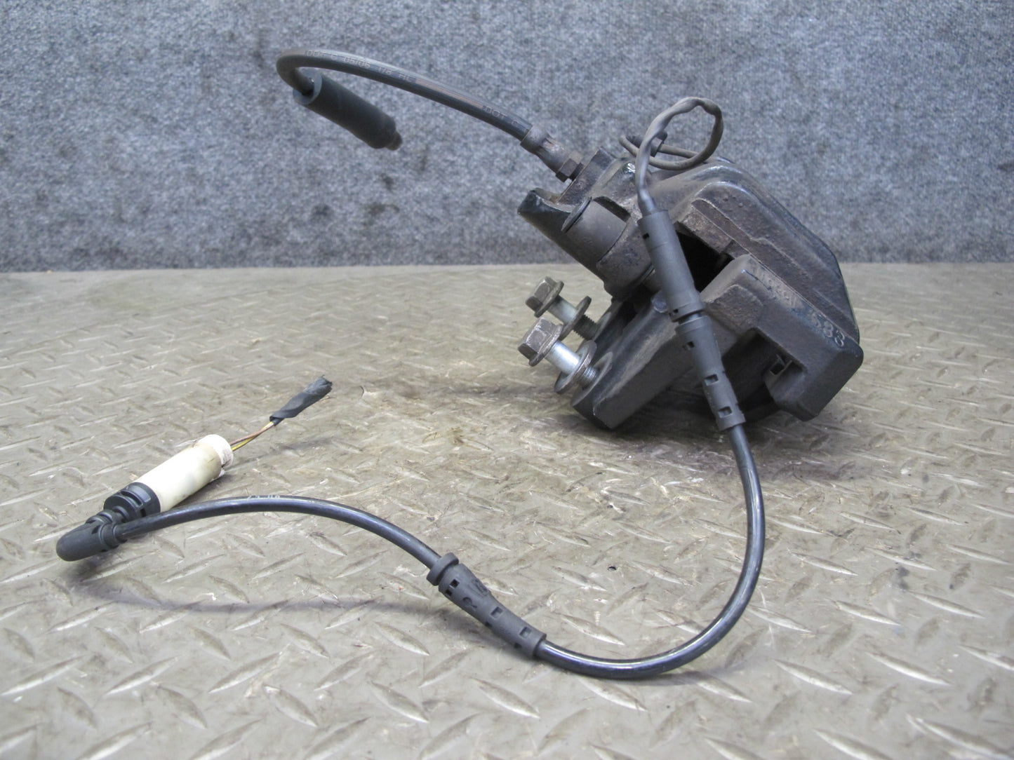 2006-2010 BMW E60 M5 Rear Left & Right Brake Caliper Set of 2