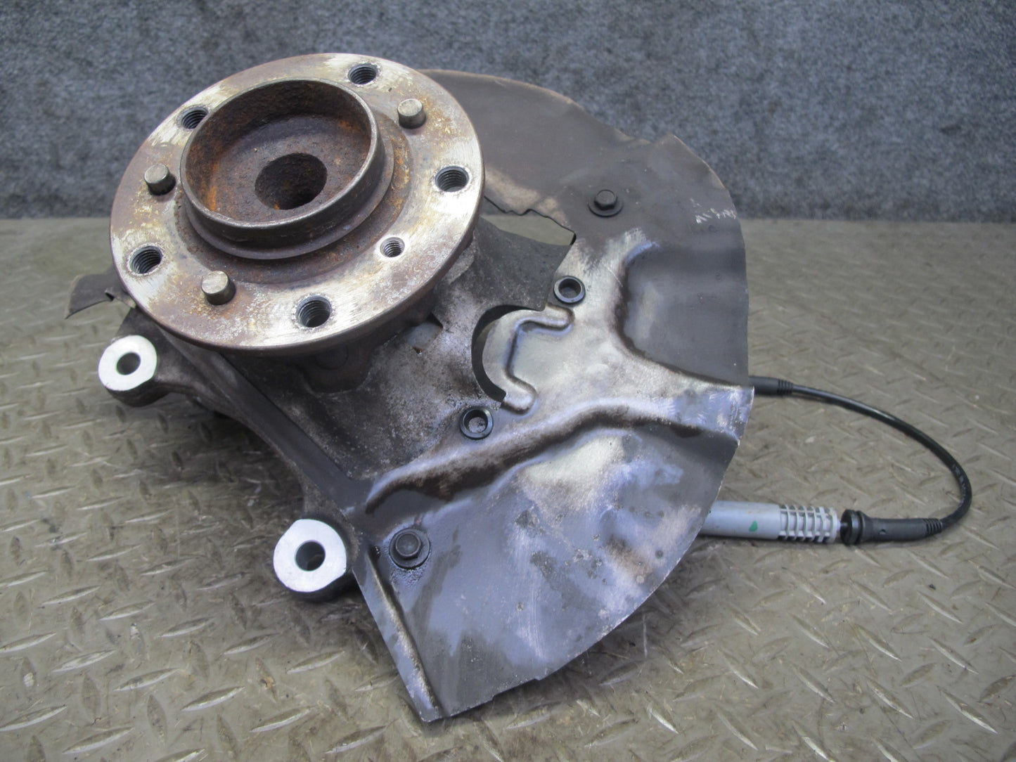 2006-2010 BMW E60 M5 Front Right Spindle Knuckle Wheel Hub Bearing 55K Miles