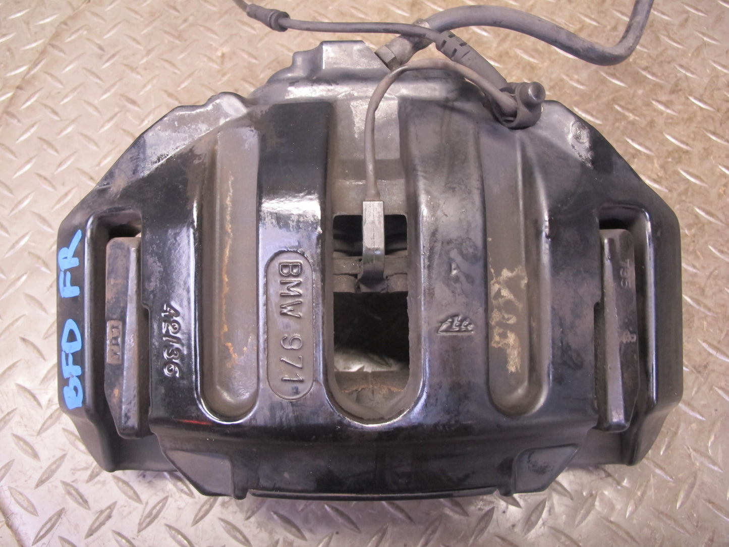 2006-2010 BMW E63 E64 E60 M5 M6 Front Left & Right Brake Caliper Set 55K Miles