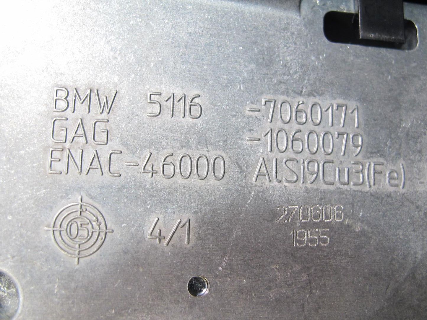 2006-2010 BMW E60 M5 535i Center Console Leather Sliding Armrest 7060171