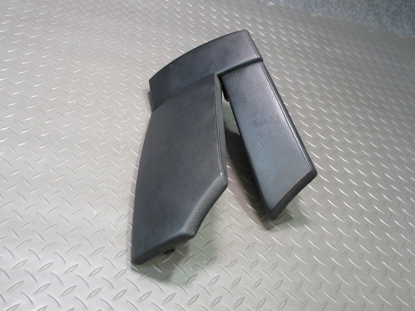 2006-2010 BMW E60 M5 535i Center Console Leather Sliding Armrest 7060171