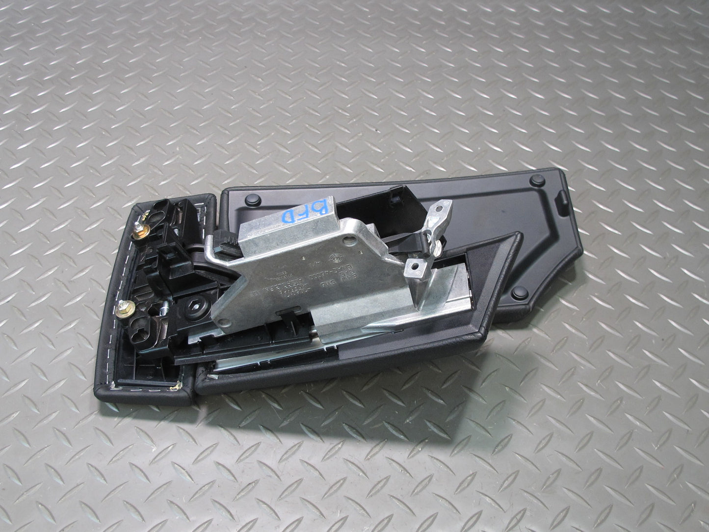 2006-2010 BMW E60 M5 535i Center Console Leather Sliding Armrest 7060171