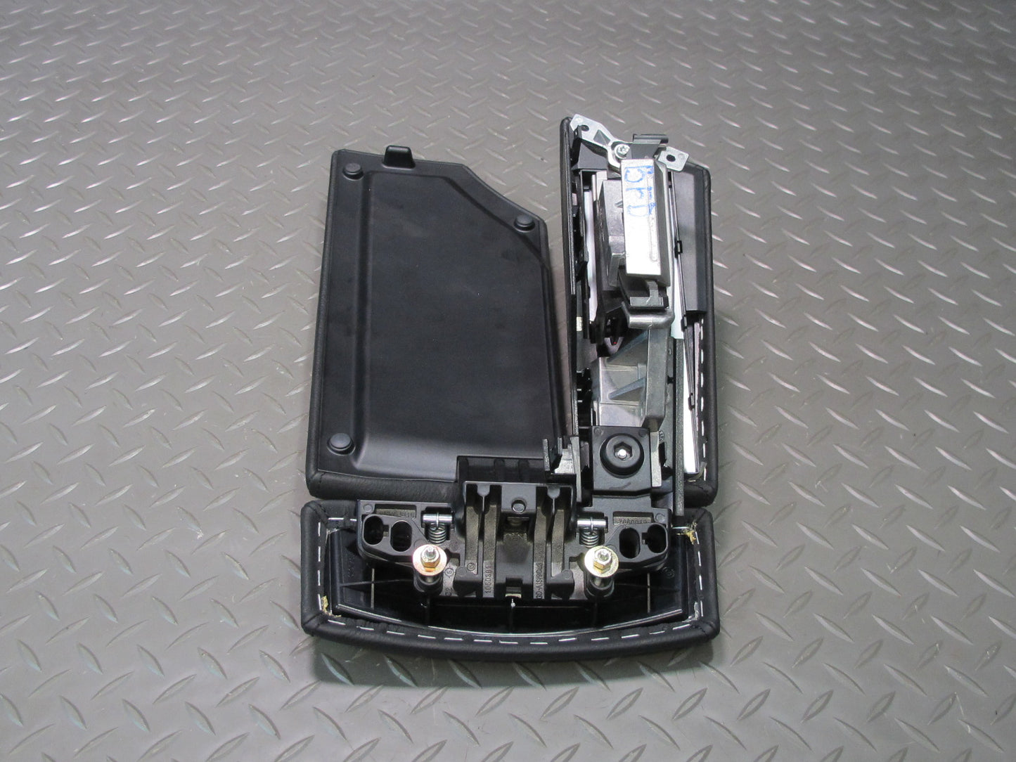 2006-2010 BMW E60 M5 535i Center Console Leather Sliding Armrest 7060171