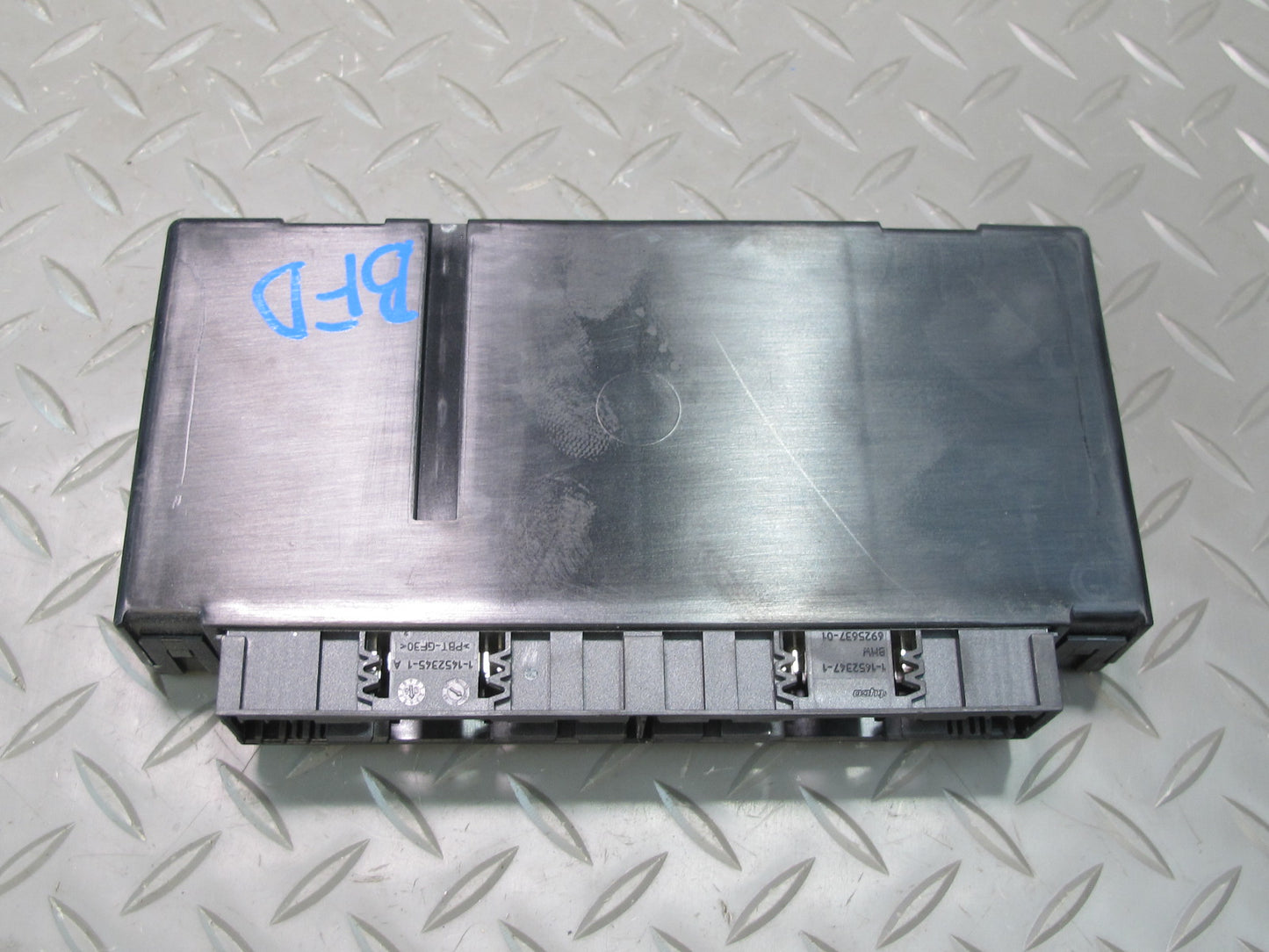 2006-2010 BMW E60 E63 E64 M5 535i Body Control Module BCM BCU 9118729