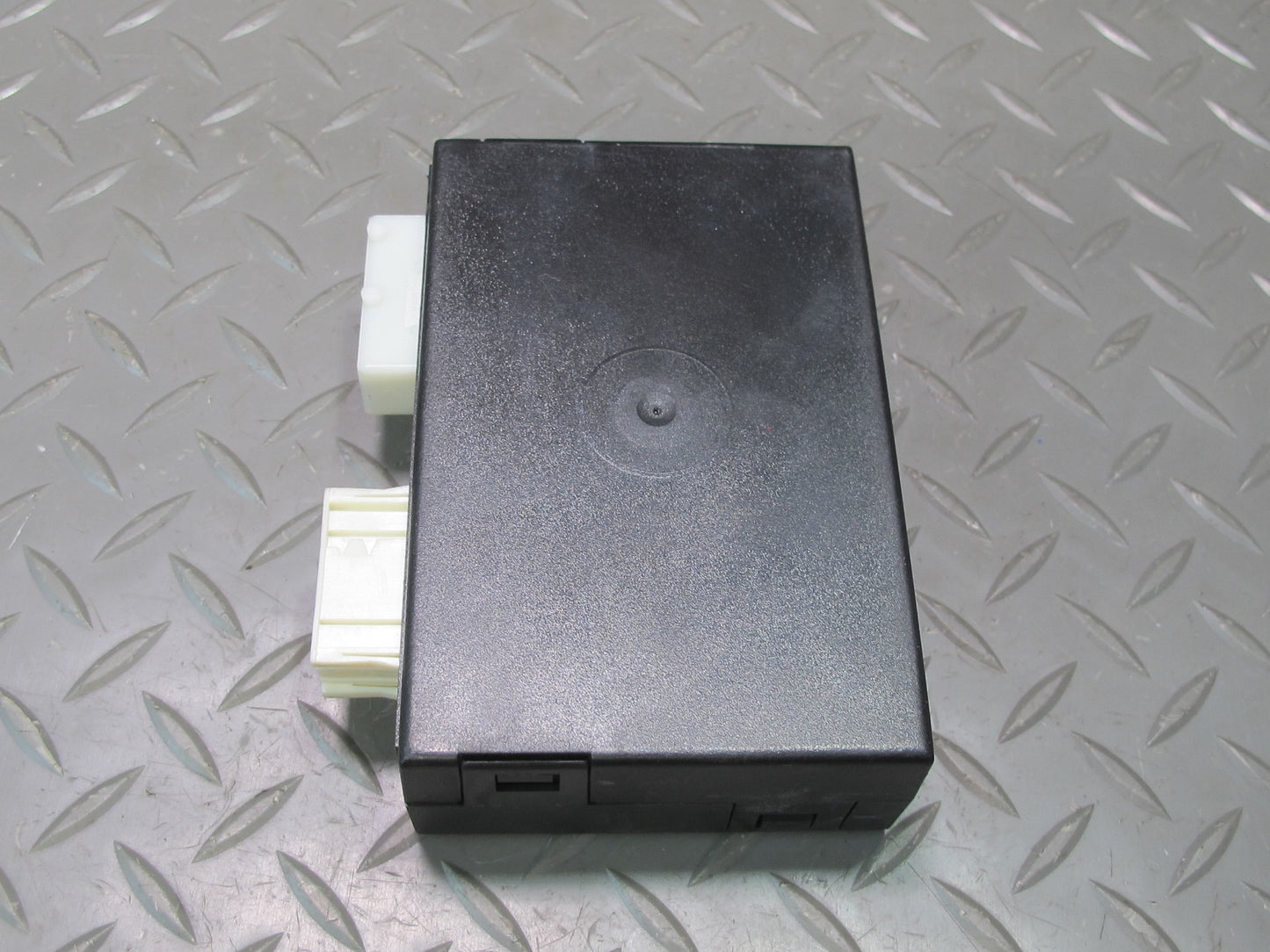 2006-2010 BMW E60 M5 M6 EDC Suspension Damping Control Module 6773912