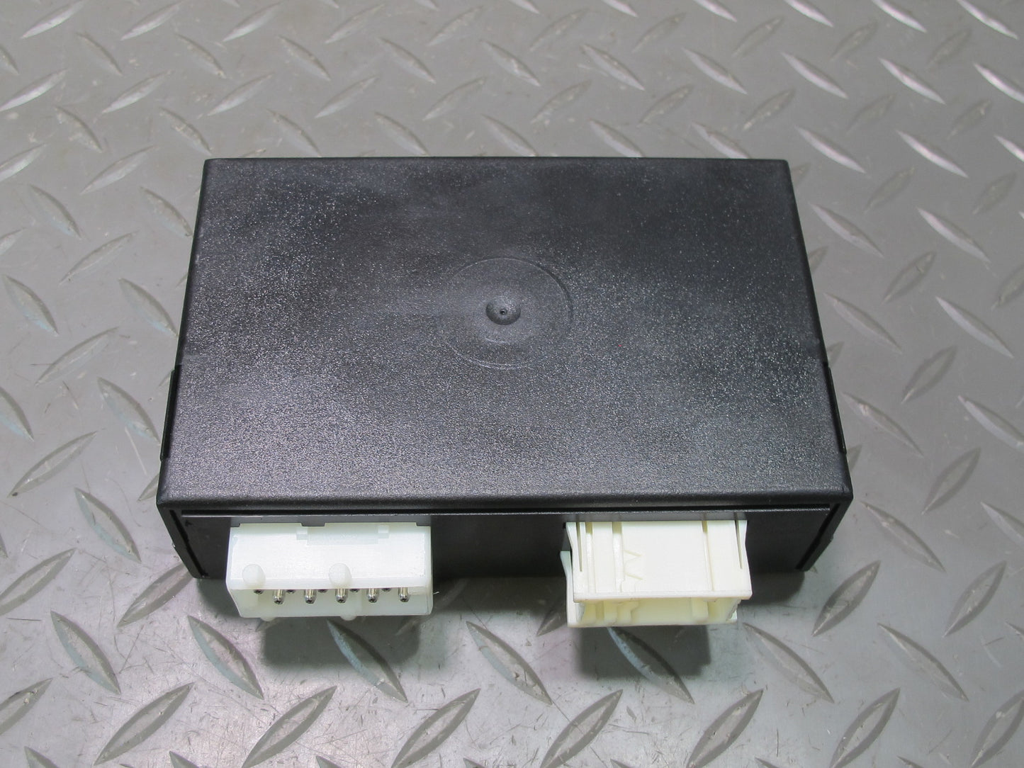 2006-2010 BMW E60 M5 M6 EDC Suspension Damping Control Module 6773912