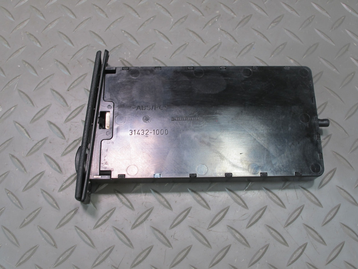 2006-2010 BMW E60 M5 535i Dash Front Right CUP Holder 7047145