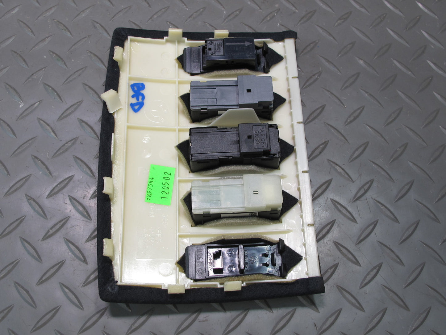 2006-2010 BMW E60 M5 Overhead Console Sunroof SOS Switch Panel