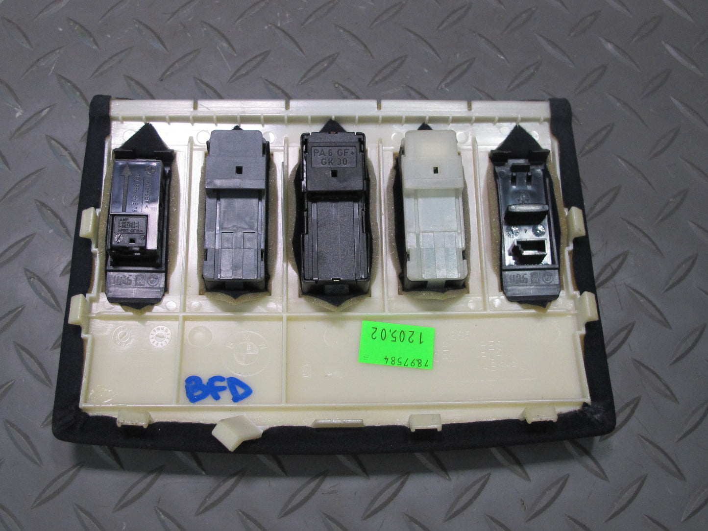 2006-2010 BMW E60 M5 Overhead Console Sunroof SOS Switch Panel