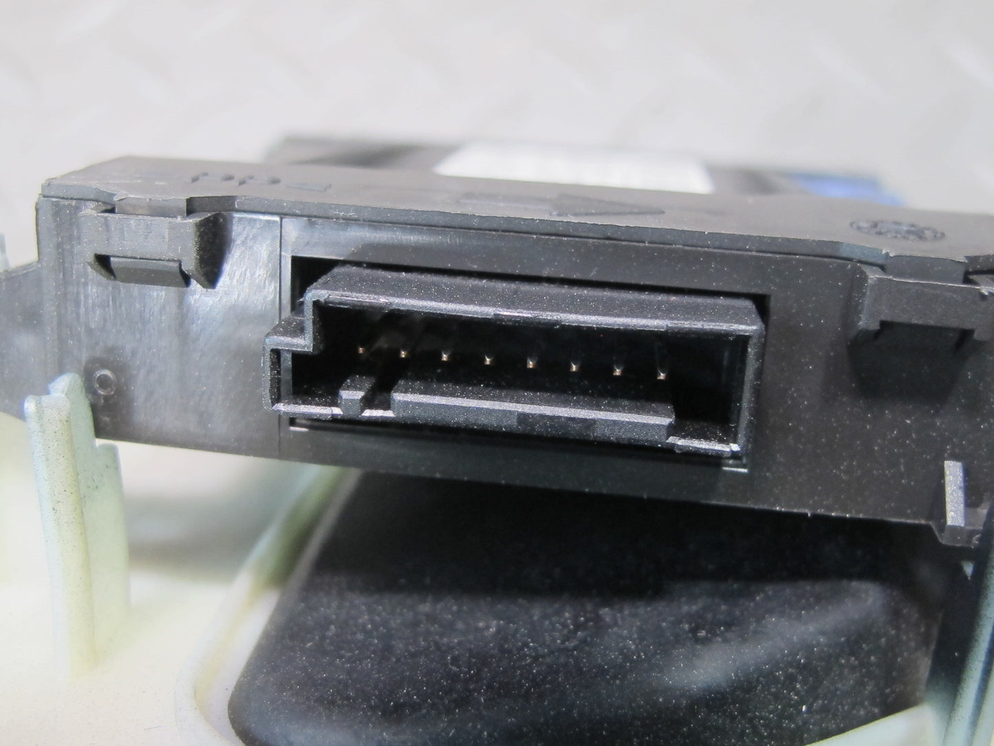 2006-2010 BMW E60 M5 Ultrasonic Alarm Motion Sensor Module 6980089