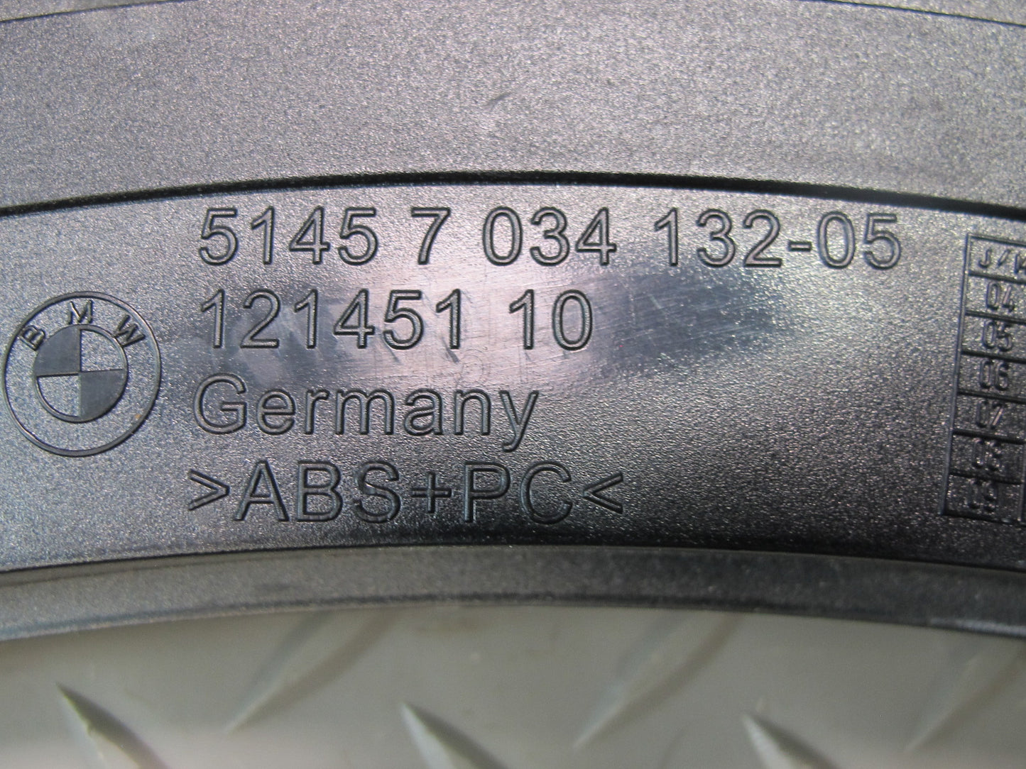 2006-2010 BMW E60 M5 535i Dash Front Left CUP Holder 7034132