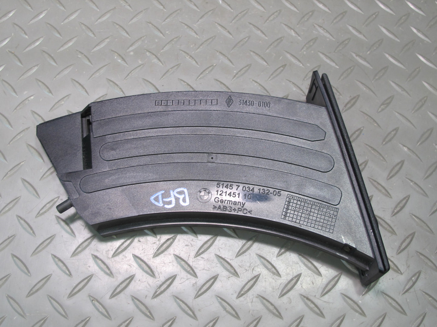 2006-2010 BMW E60 M5 535i Dash Front Left CUP Holder 7034132