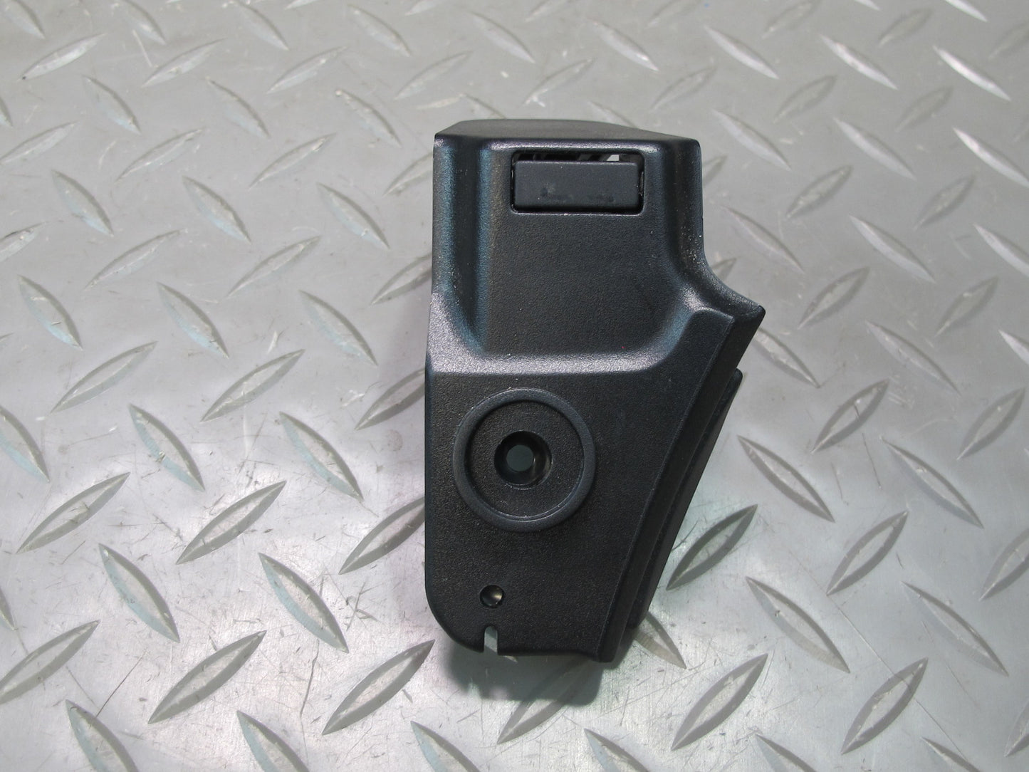 2006-2010 BMW E60 M5 535i Center Console Armrest Lock Button Mechanism