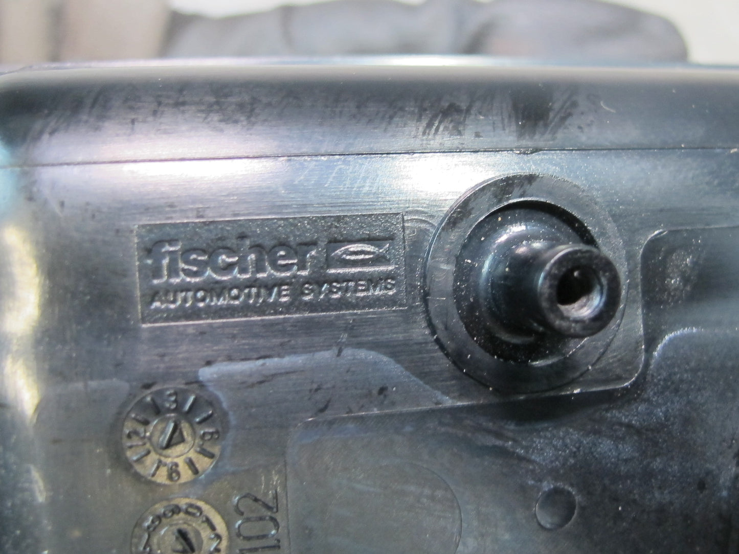 2006-2010 BMW E60 M5 535i Center Console Armrest Compartment Storage