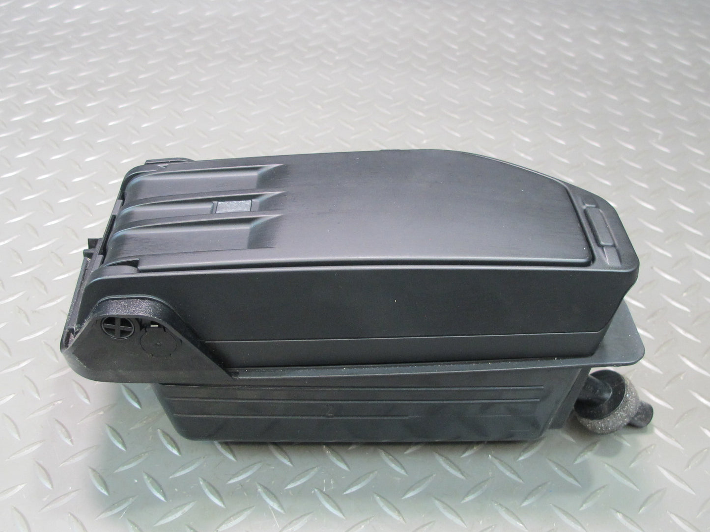 2006-2010 BMW E60 M5 535i Center Console Armrest Compartment Storage