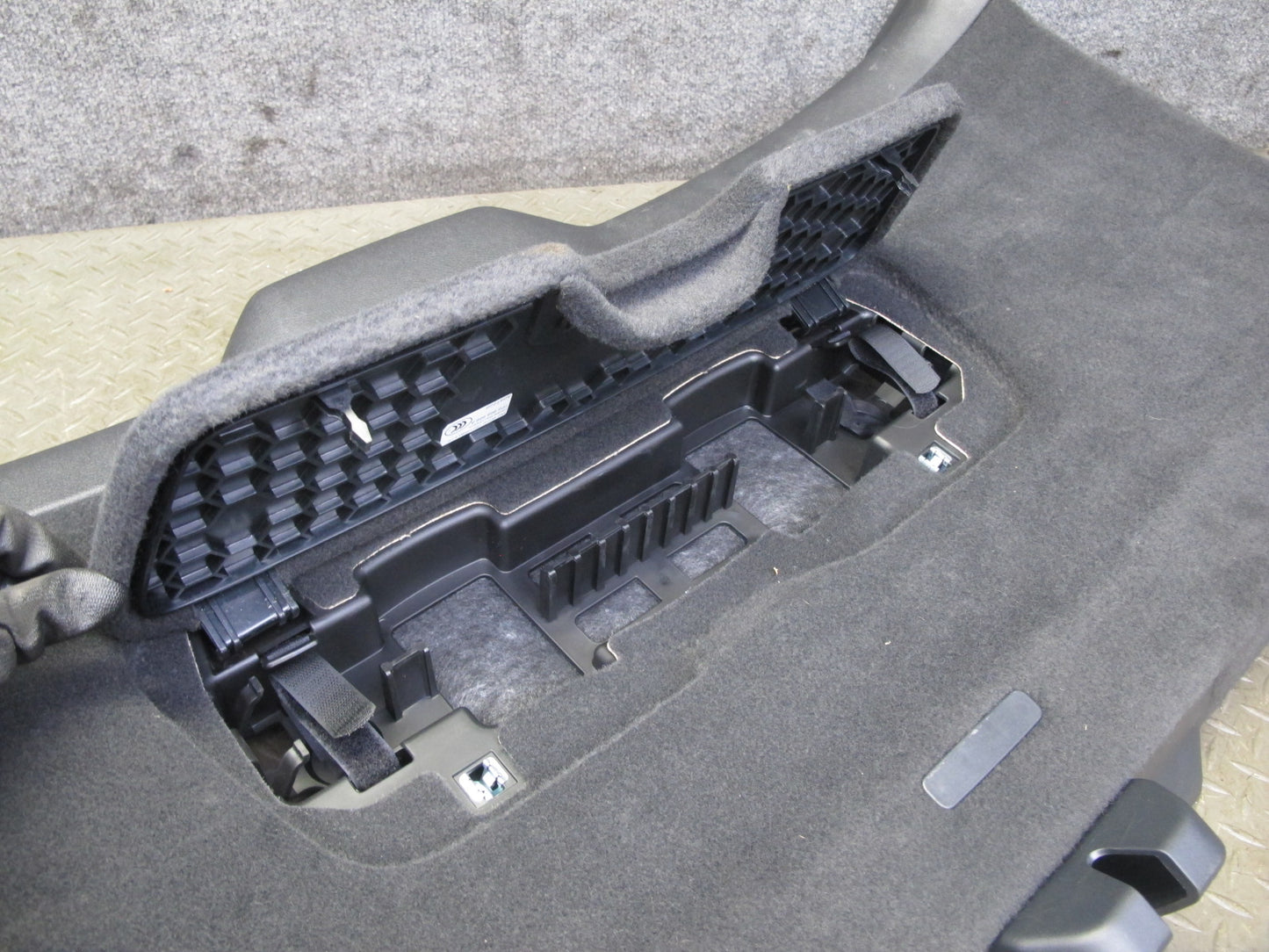 2011-2018 Porsche Cayenne 958 Tail Gate Trunk Door Lower Upper Trim Cover Set