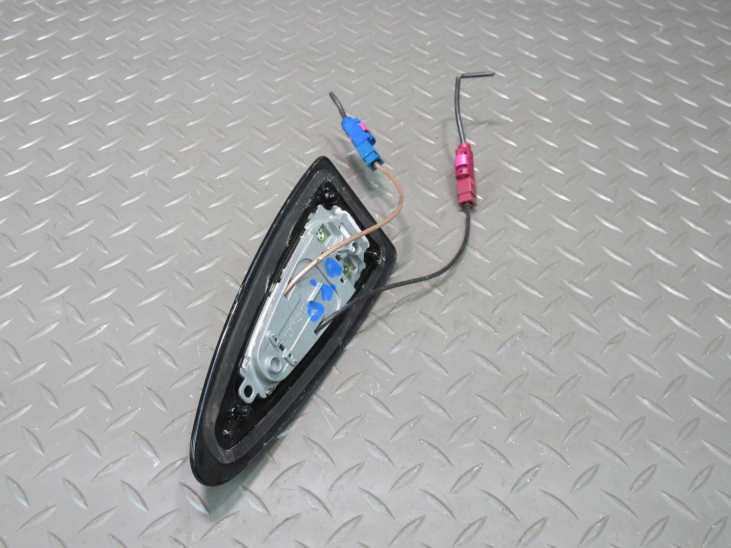 2006-2010 BMW E60 M5 535i Roof Shark FIN Antenna