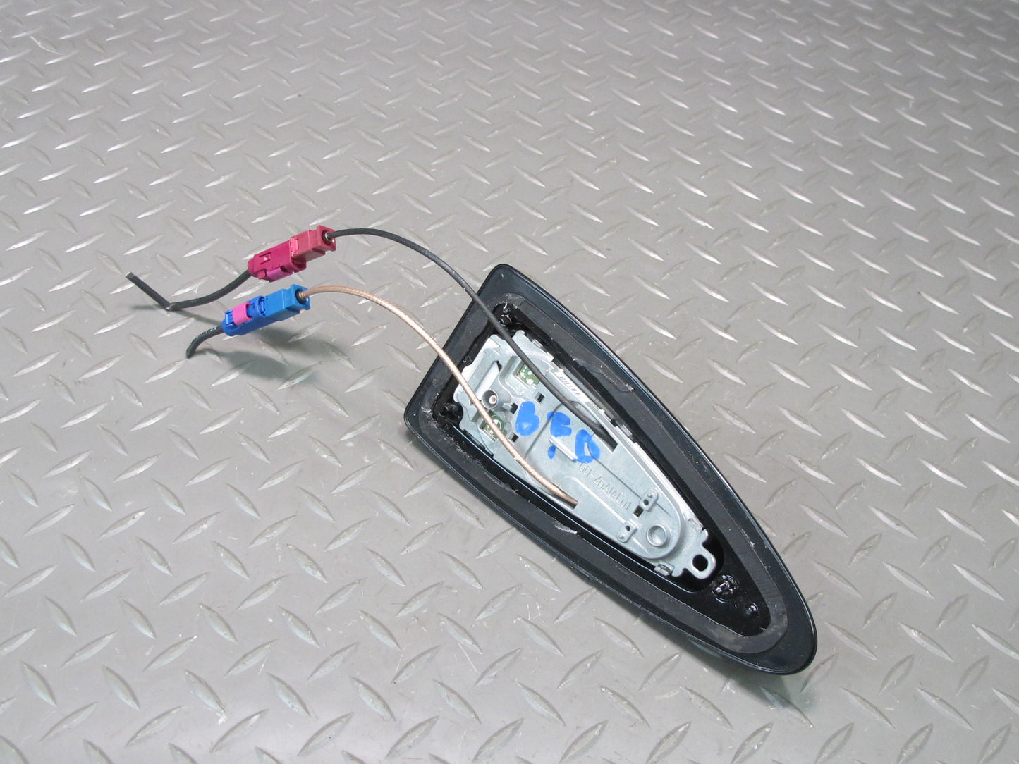 2006-2010 BMW E60 M5 535i Roof Shark FIN Antenna