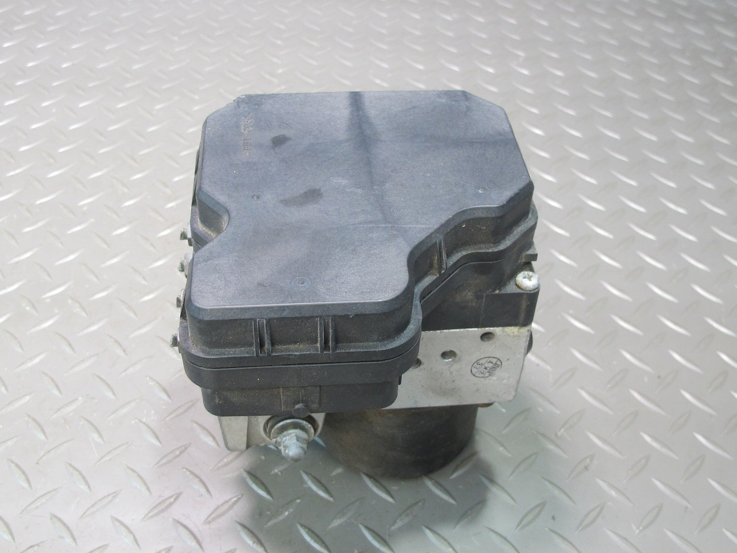 08-09 Lexus USE20L Is-f ABS Anti Lock Brake Pump Module 44540-53100 OEM