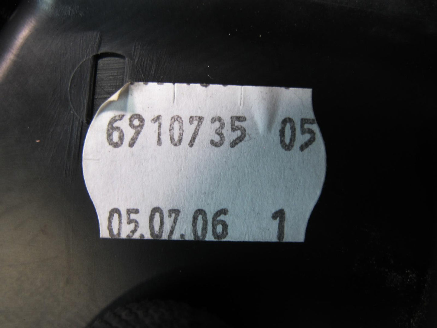 2006-2010 BMW E60 M5 535i Rear Center Console A/C Air Vent Grille 7129556