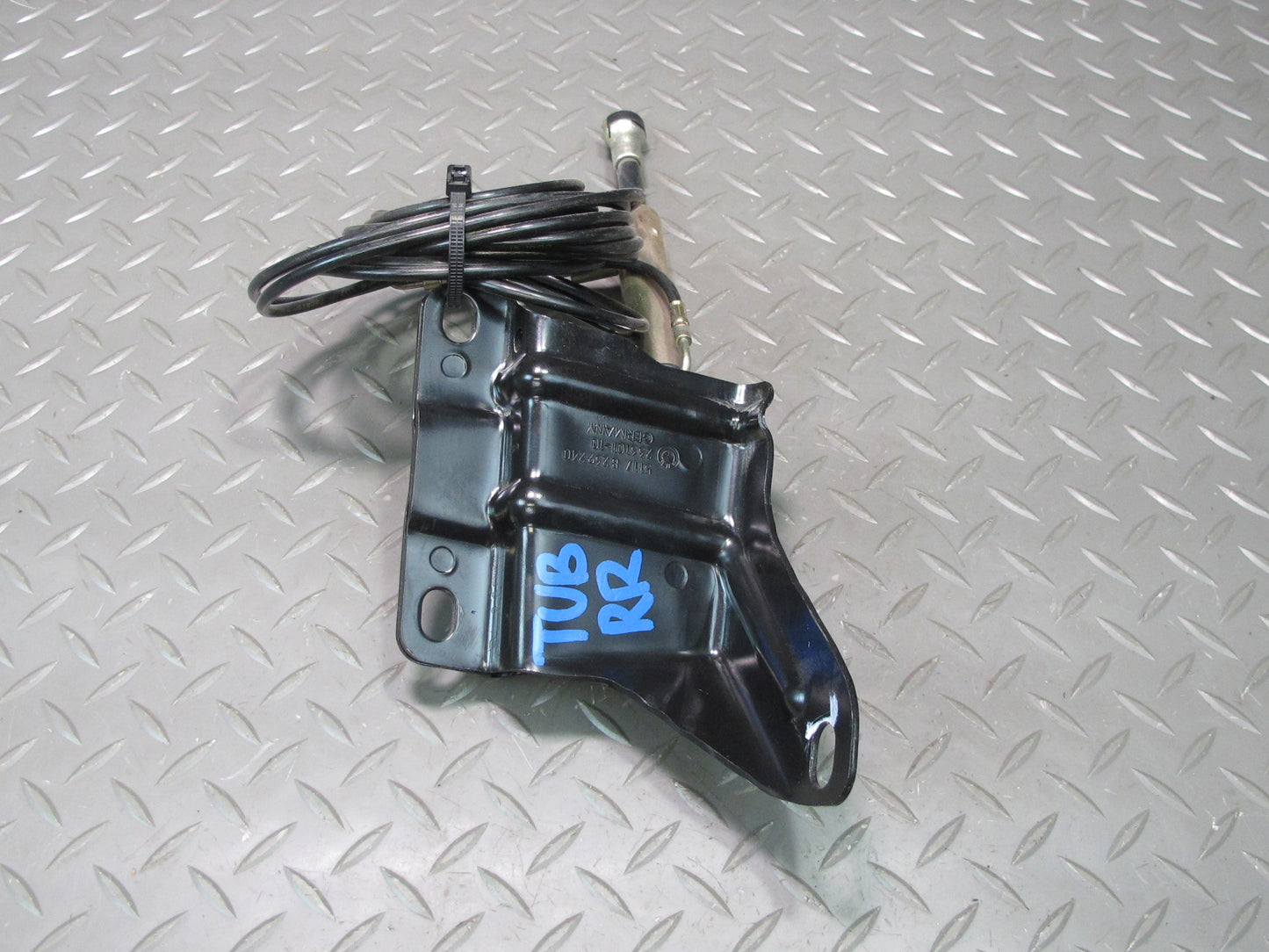 01-06 BMW E46 330Ci Conv Rear Left & Right TOP Hydraulic Cylinder w Pipe Set OEM