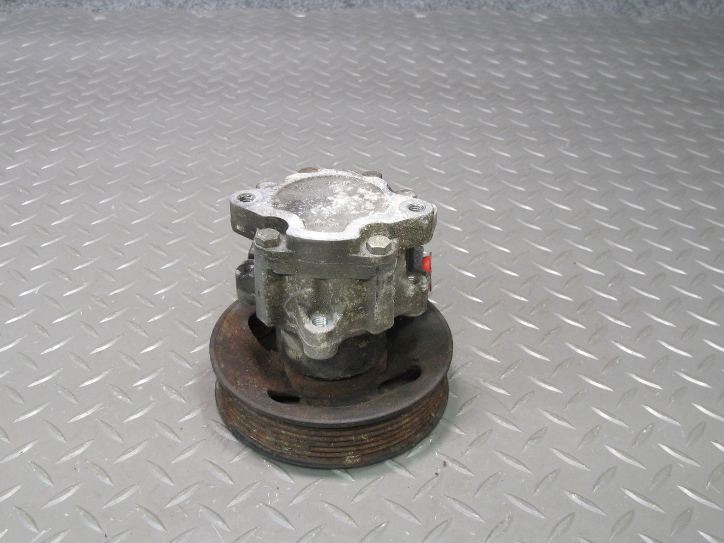 99-00 VW Eurovan T4 2.8L Power Steering Pump w Pulley OEM