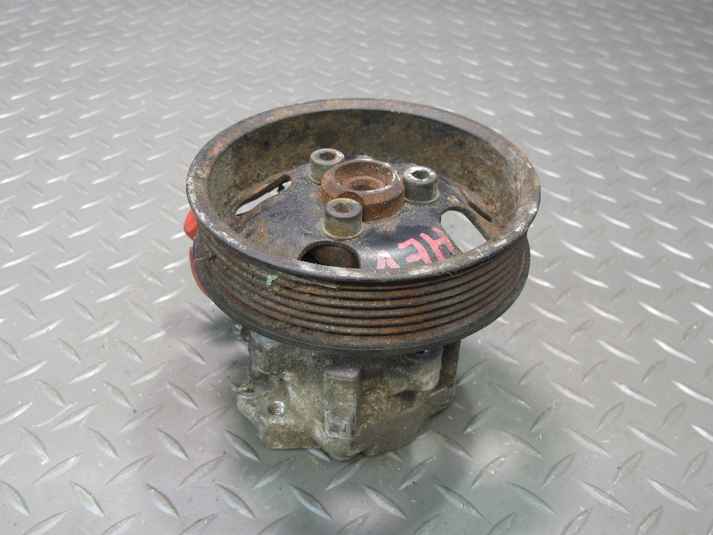 99-00 VW Eurovan T4 2.8L Power Steering Pump w Pulley OEM